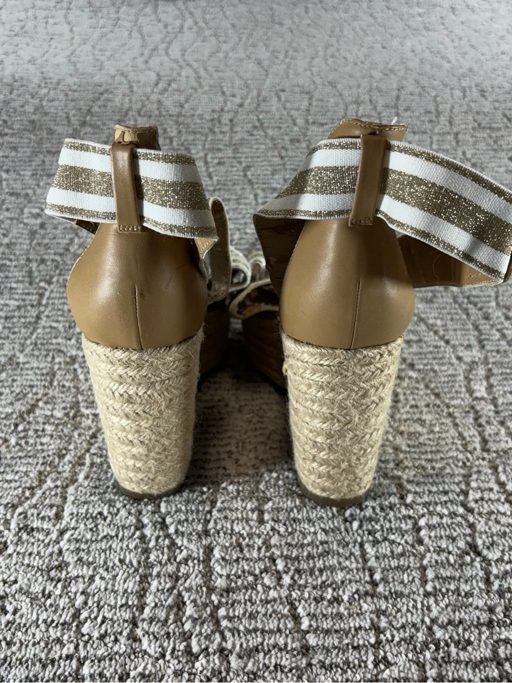 Tommy Hilfiger Women's Size 8.5 Gold Multi Texture Theia Espadrille Wedge Sandal